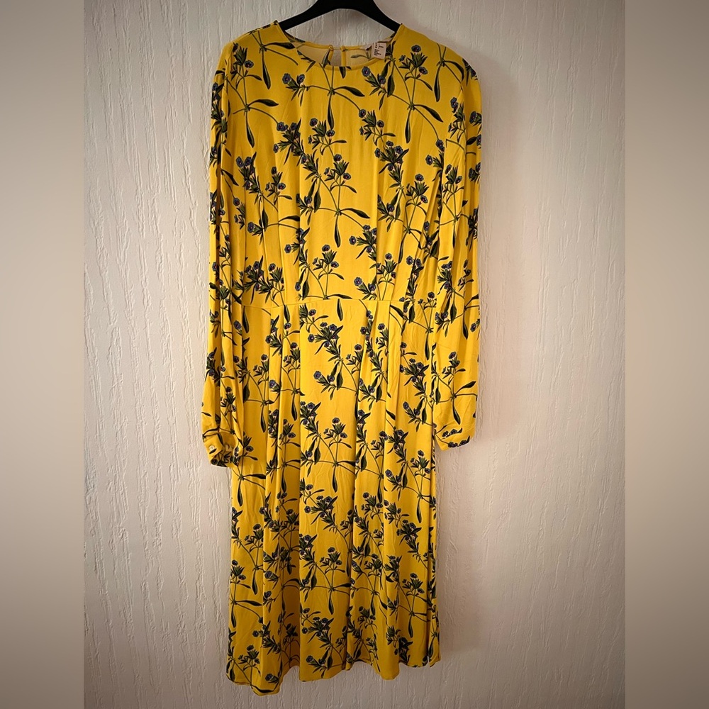 H&M dress, Size 6, slips on, yellow and flowers